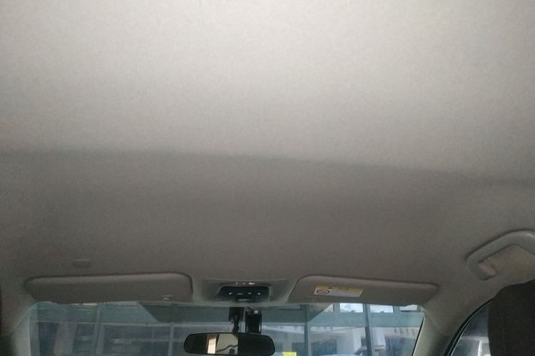 丰田 锋兰达 2023款 2.0L CVT精英版局部细节22