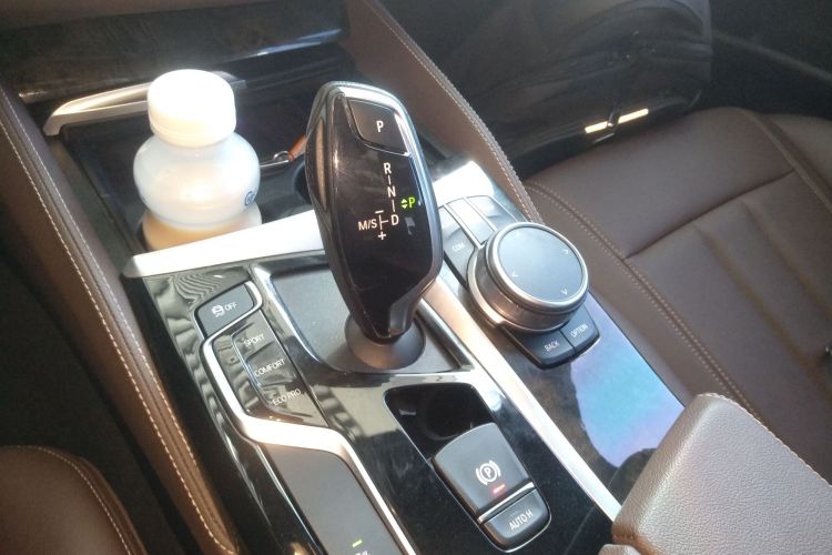 宝马5系 2020款 525Li M运动套装局部细节18