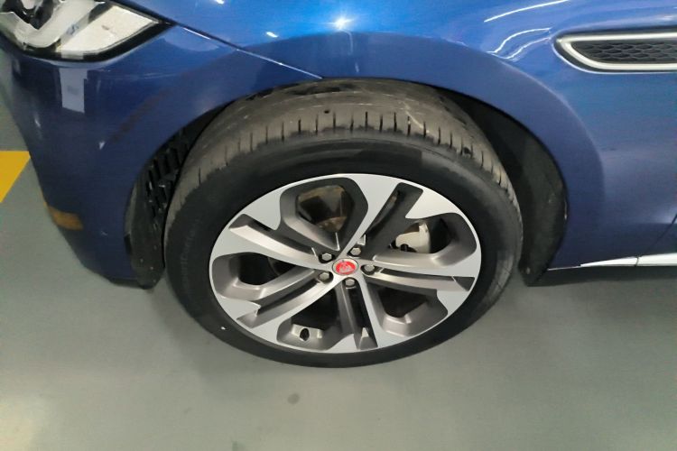 捷豹F-PACE 2023款 P250 HSE车身外观6007