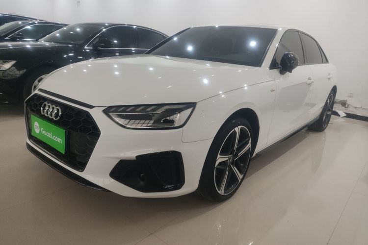 奥迪A4L 2024款 40 TFSI 豪华动感型车身外观1