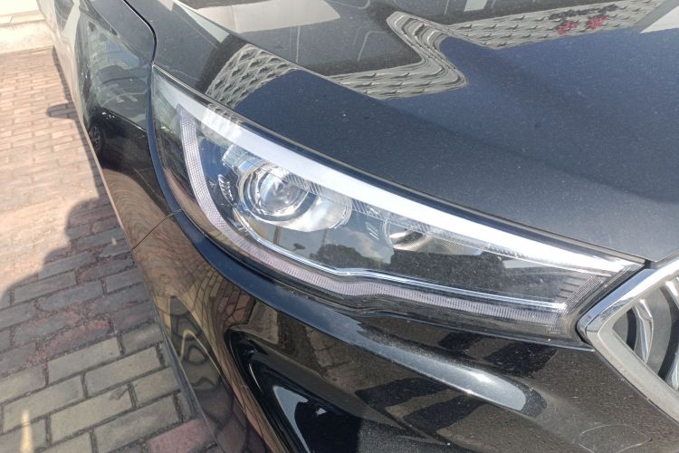 红旗H5 2022款 经典款 改款 1.5T DCT旗韵版车身外观8