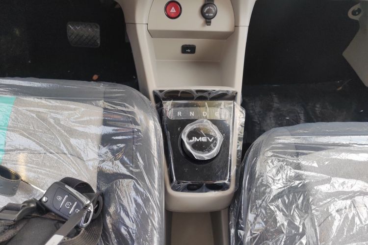 江铃集团新能源 易至EV2 2026款 PLUS+ 舒适型中控内饰18