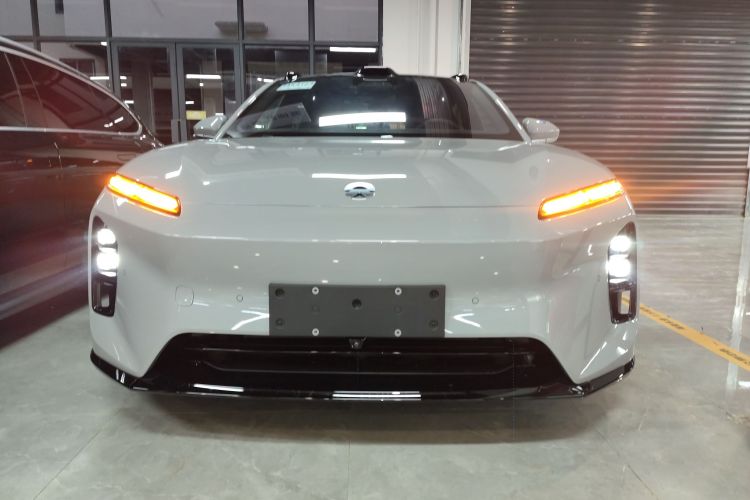 蔚来ET5T 2025款 75kWh Touring车身外观2