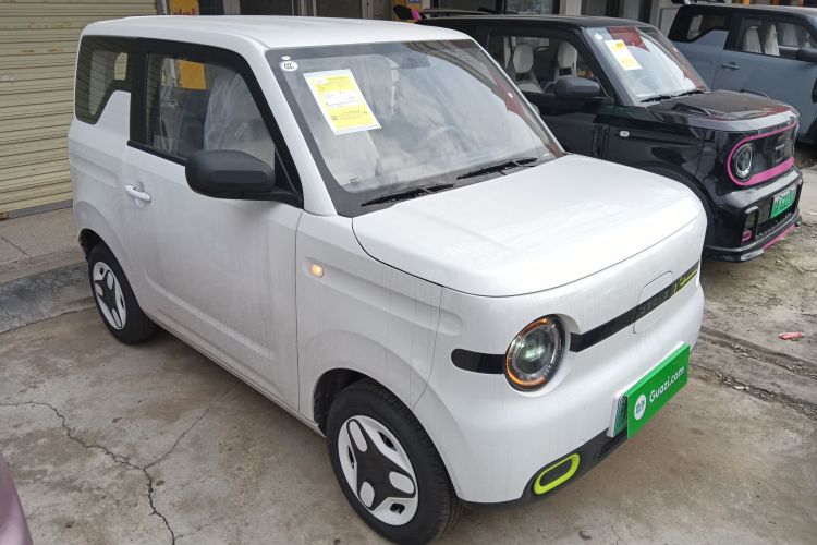 吉利银河 熊猫 2025款 210km 元气熊车身外观3