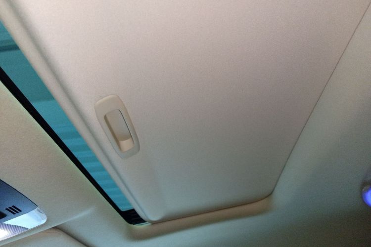 丰田 埃尔法 2018款 3.5L 豪华版局部细节22