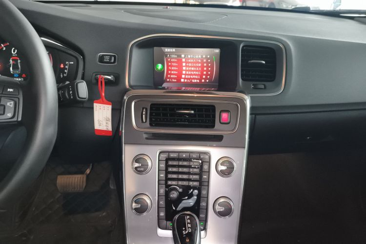 沃尔沃S60 2019款 S60L 改款 T5 智驭菁英版中控内饰16