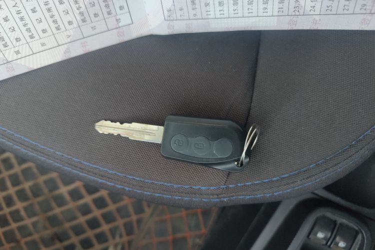 江铃集团新能源 江铃E200L 2018款 E200L 标准型（250KM）中控内饰11