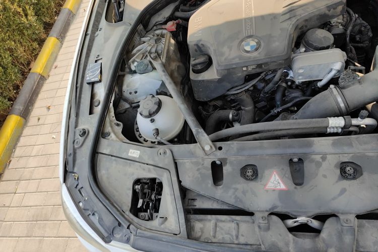 宝马5系 2014款 525Li 豪华设计套装局部细节9001