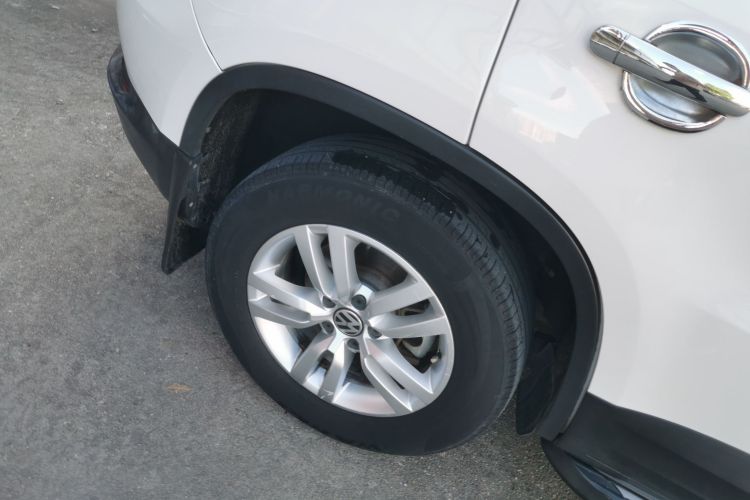 大众 途观 2015款 1.8TSI 自动两驱风尚版车身外观56