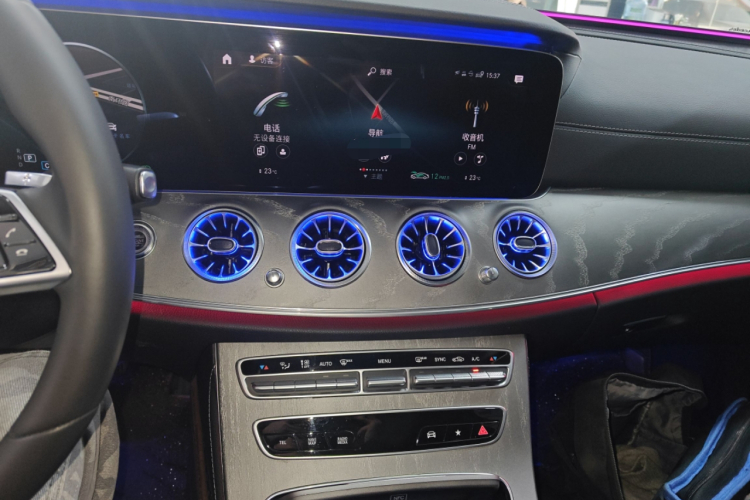 奔驰E级 2022款 E 260 L中控内饰16