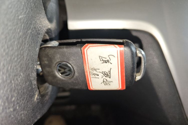 大众 朗逸 2017款 1.6L 自动风尚版中控内饰11