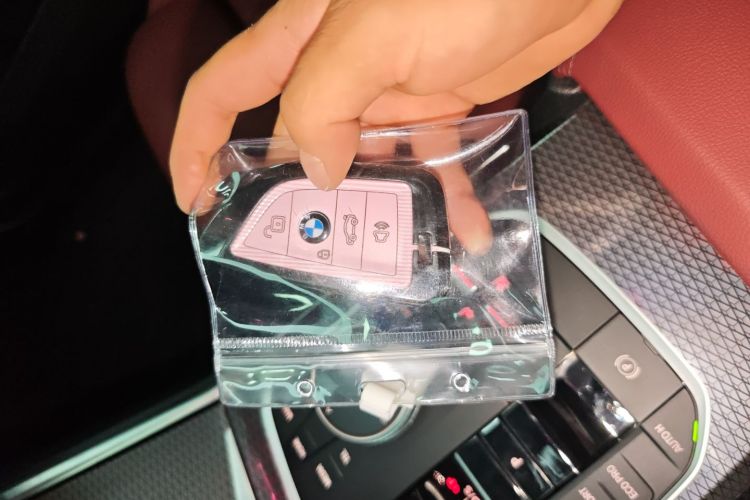 宝马3系 2025款 330Li M运动曜夜套装中控内饰11