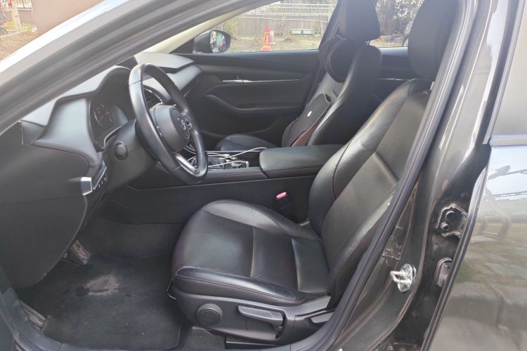 马自达3 昂克赛拉 2020款 2.0L 自动质雅版中控内饰19