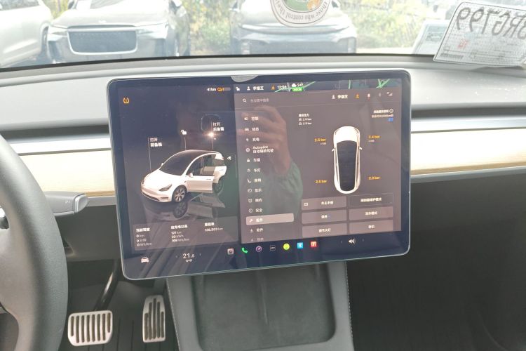 特斯拉 Model Y 2022款 后轮驱动版中控内饰16
