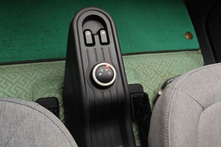 五菱汽车 宏光MINIEV 2021款 马卡龙夹心款 120km 三元锂中控内饰18