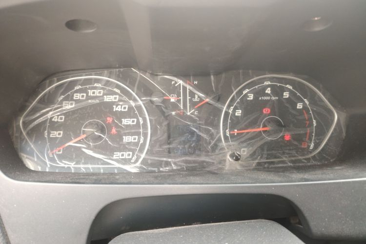 猎豹汽车 猎豹Q6 2015款 2.4L 手动四驱卓越型中控内饰14