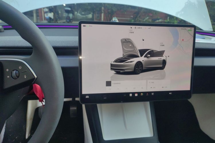 特斯拉 Model 3 2025款 后轮驱动版中控内饰14