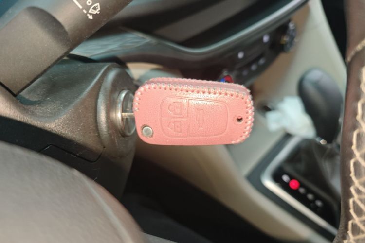 别克 英朗 2018款 15T 双离合精英型 国V中控内饰11