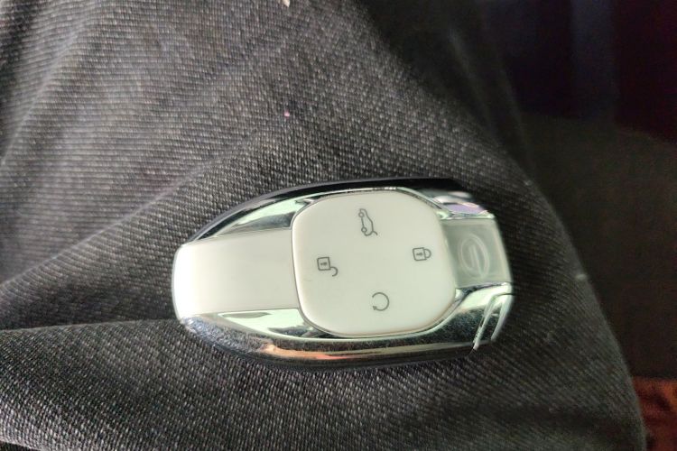 广汽传祺 传祺GS3 2023款 影速 270T R-STYLE版中控内饰7001