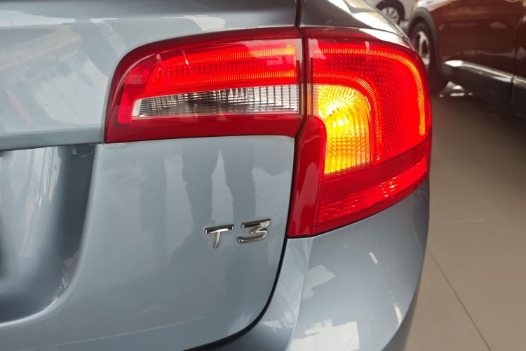 沃尔沃S60 2018款 S60L T3 智进进取版车身外观6006