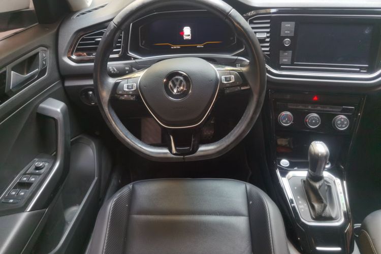 大众 T-ROC探歌 2020款 280TSI DSG两驱舒适型中控内饰13