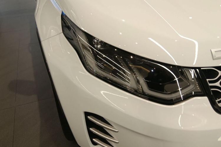 路虎 发现运动版 2024款 豪华定制版车身外观8