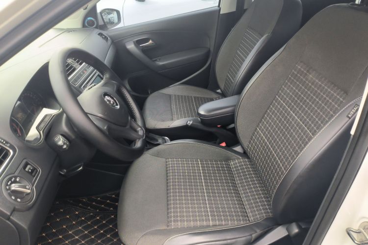 大众 Polo 2014款 1.6L 自动舒适版局部细节19