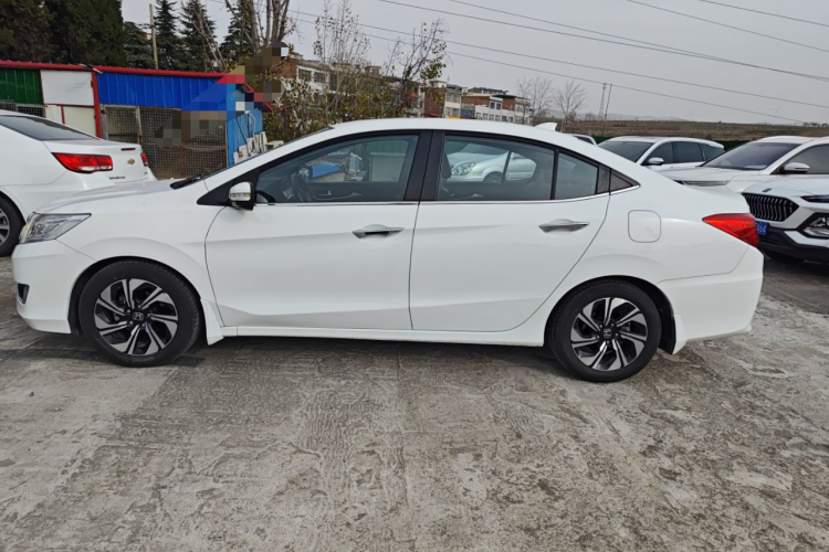 本田 凌派 2016款 1.8L CVT豪华版车身外观4