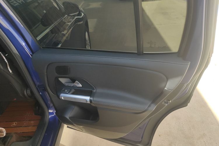 奔驰GLB 2020款 GLB 200 动感型中控内饰7006