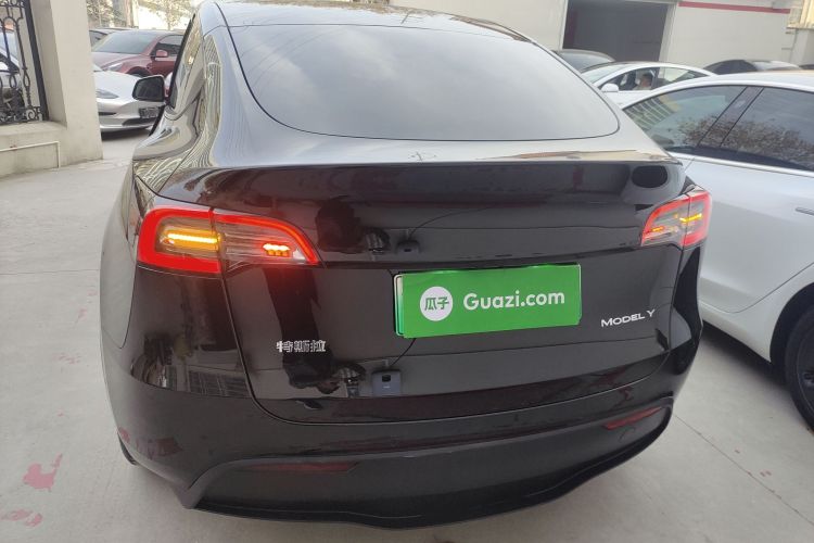 特斯拉 Model Y 2023款 后轮驱动版车身外观6004