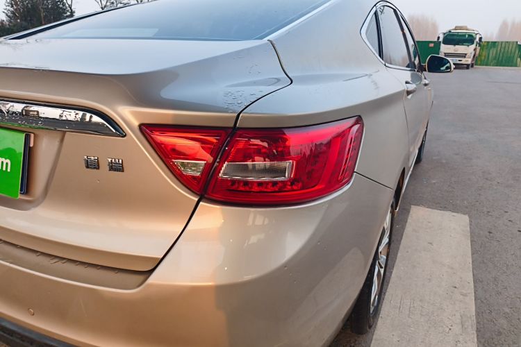 吉利汽车 博瑞 2016款 1.8T 尊雅型车身外观9