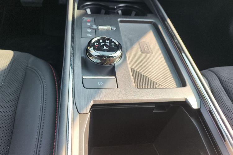 福特 蒙迪欧 2025款 2.0T EcoBoost E 混动 运动版 ST-Line中控内饰18