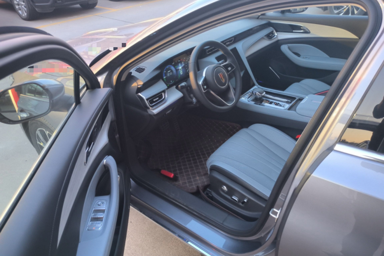 红旗H5 PHEV 2025款 170 超混版中控内饰20