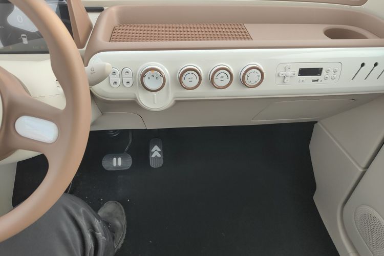 奔腾小马 2026款 222km 萌趣马 Plus中控内饰16