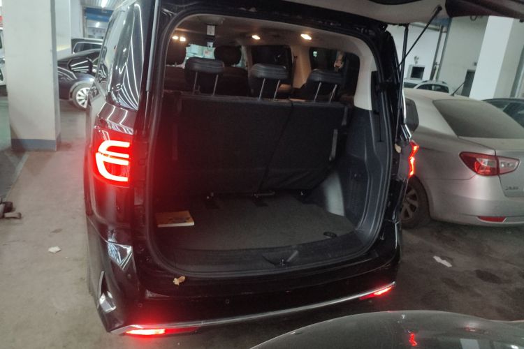 上汽大通MAXUS 大通G20 2023款 PLUS 2.0T 汽油自动豪华版局部细节23