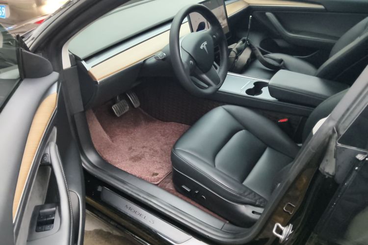 特斯拉 Model 3 2021款 标准续航后驱升级版中控内饰20