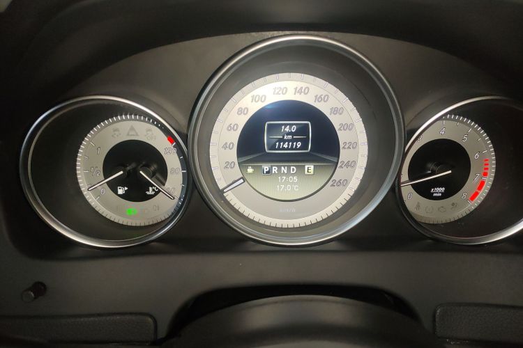 奔驰C级 2011款 C 200 CGI 时尚型中控内饰15