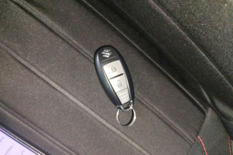 铃木 维特拉 2016款 1.4T 自动两驱精英型中控内饰11