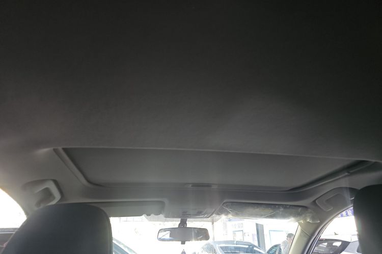 丰田 RAV4荣放 2018款 2.0L CVT两驱风尚X版中控内饰22