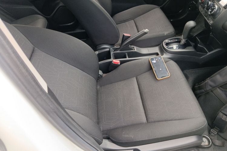 本田 飞度 2018款 1.5L CVT舒适版局部细节41