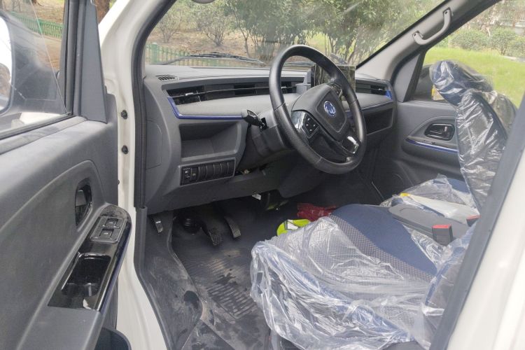 东风 御风EM27 2024款 EM27L 亿纬动力 41.86kWh中控内饰7003