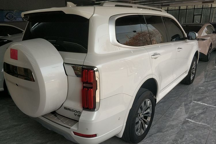 坦克500 2023款 3.0T 运动版 造境型 5座车身外观7