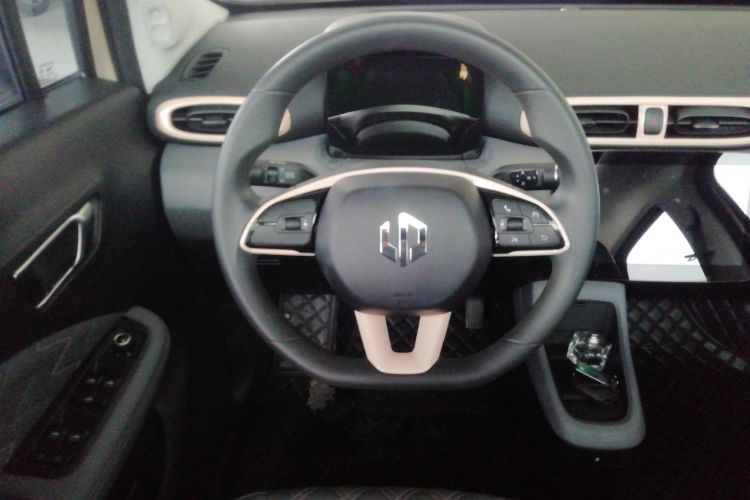 零跑汽车 零跑T03 2021款 400舒享版中控内饰13