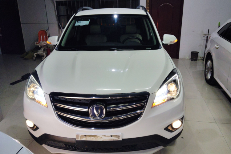 长安CS35 2017款 1.6L 手动豪华型车身外观6001