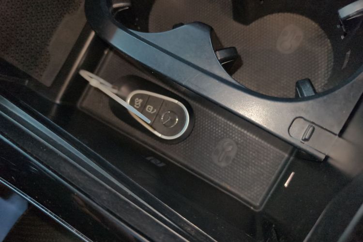 奔驰C级 2023款 改款 C 260 L 运动版中控内饰11