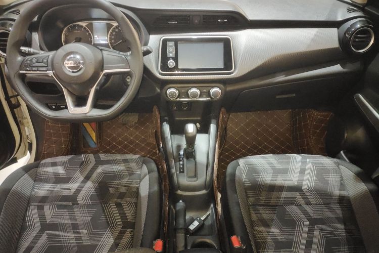 日产 劲客 2020款 1.5L XL CVT酷享版中控内饰12