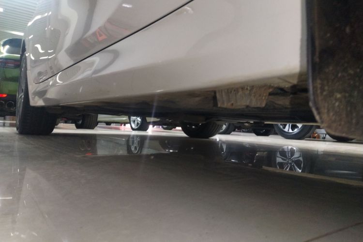 宝马1系 2021款 改款 120i M运动版局部细节9001