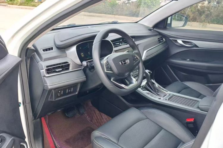 吉利汽车 帝豪 2021款 UP 1.5L CVT向上版中控内饰19