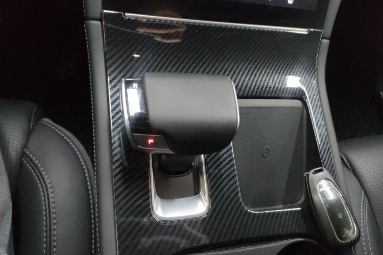 理想汽车 理想ONE 2021款 增程6座版中控内饰18