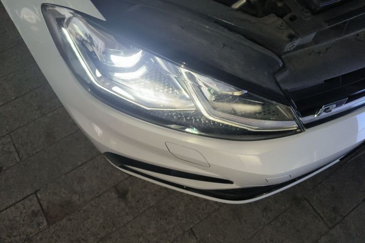 大众 高尔夫 2018款 280TSI 自动R-Line型车身外观8